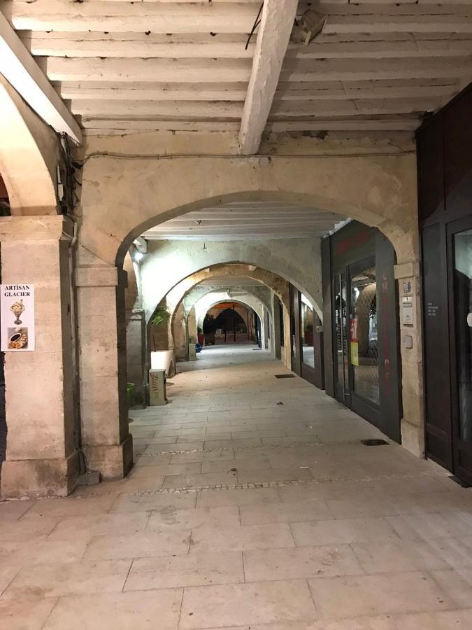 Charmant Appartement Au Coeur De Tarascon Buitenkant foto