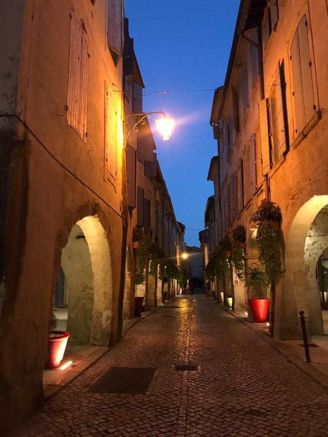 Charmant Appartement Au Coeur De Tarascon Buitenkant foto